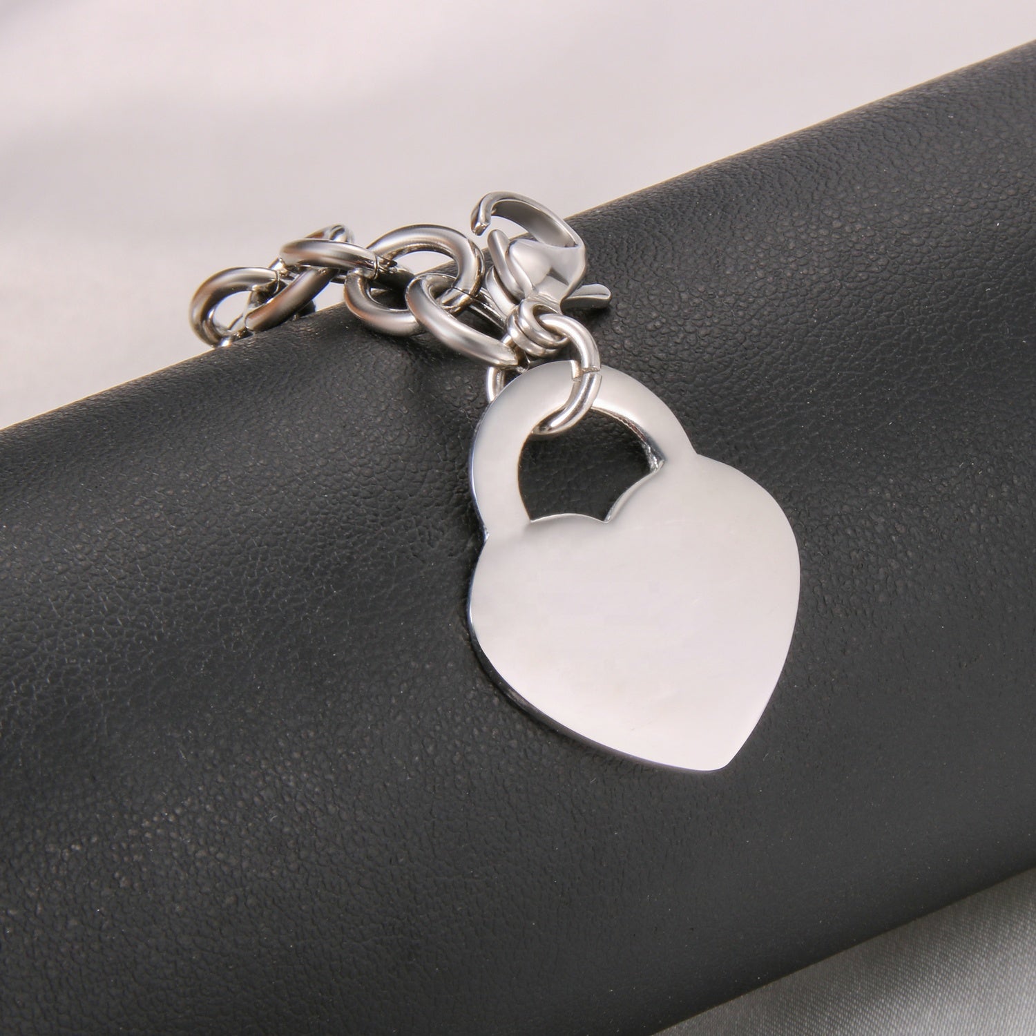 Stainless Steel Heart Charm Bracelet 18k Gold Plated